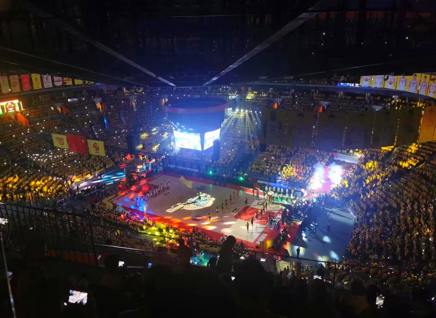 WRC粉丝狂欢:现场氛围与观赛体验的简单介绍 WRC粉丝狂欢:现场氛围与观赛体验的简单介绍