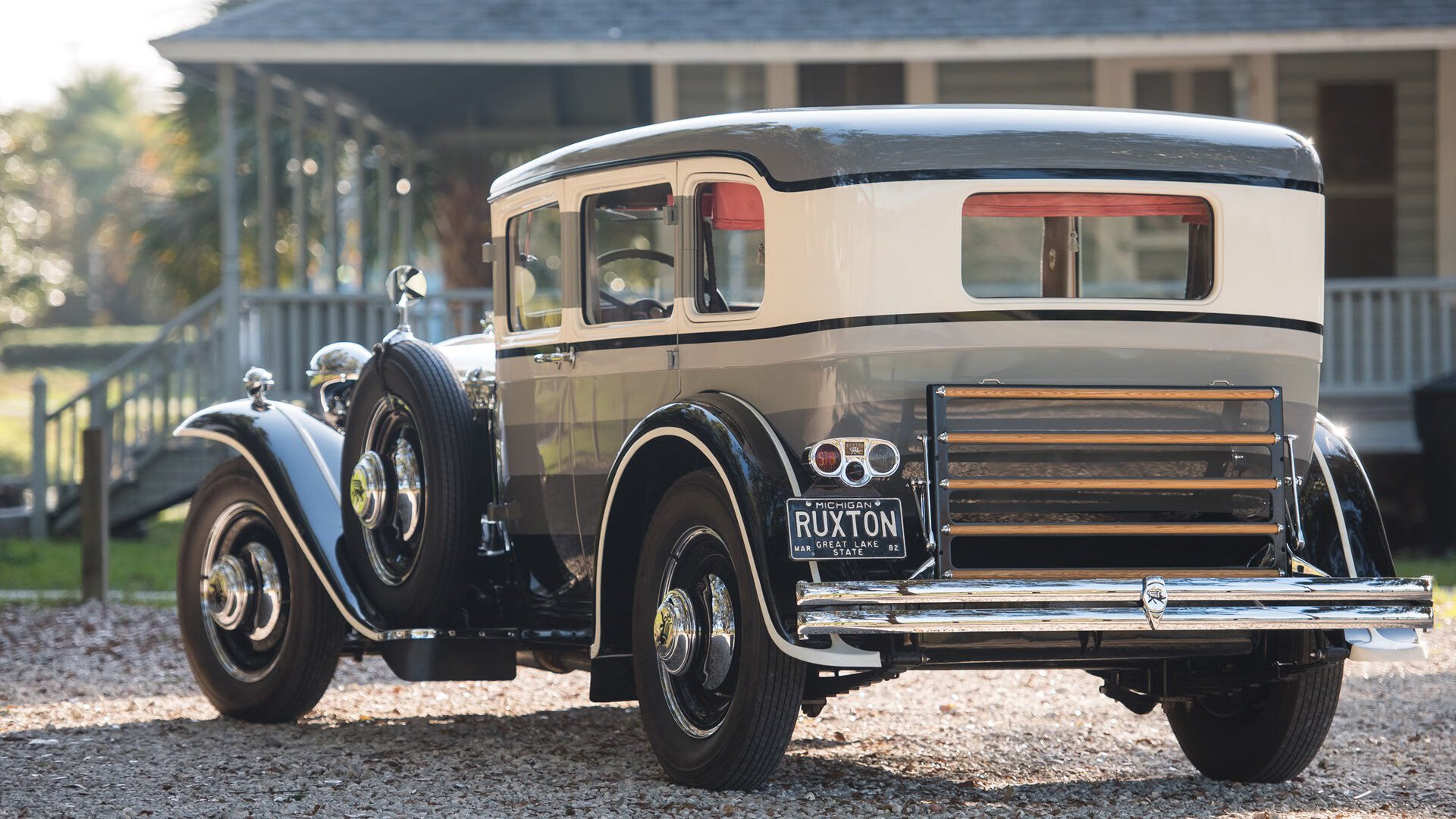 爱游戏体育官方网站-亚眠队在重要比赛中击败对手，继续努力向前，亚眠攻势