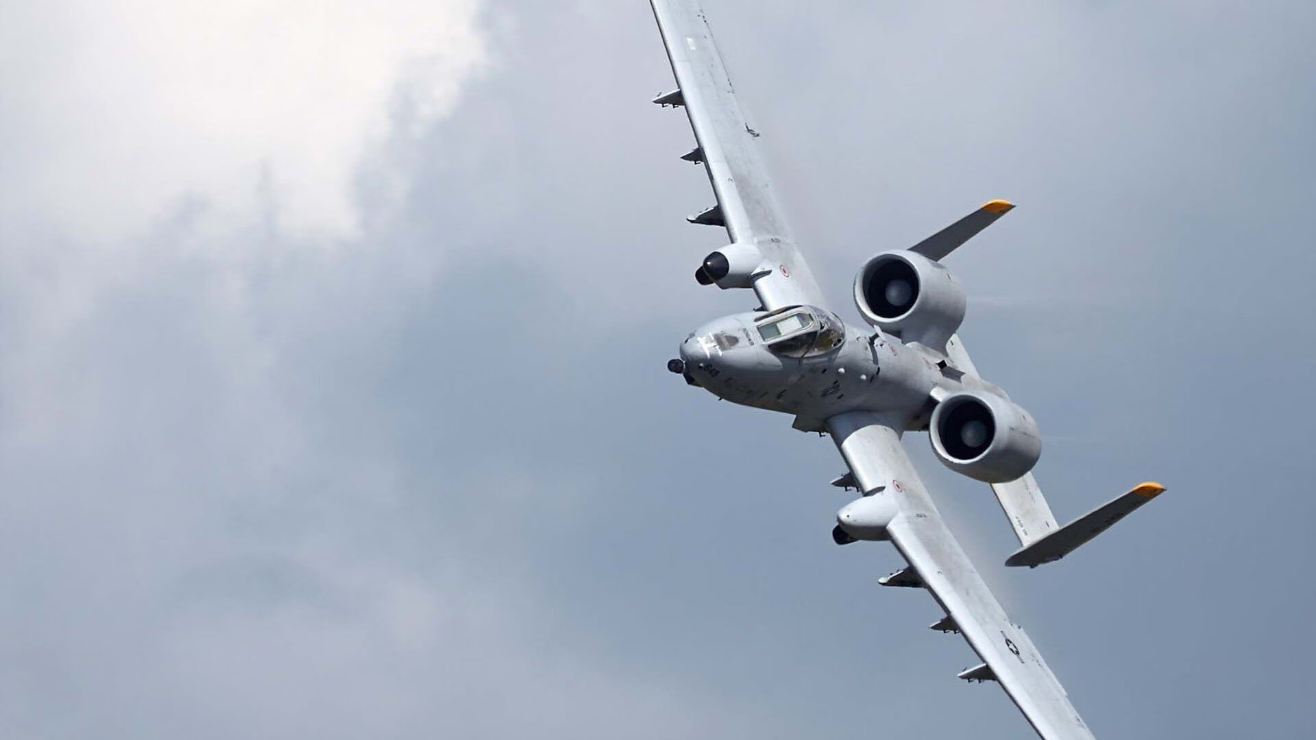 泰国骑手Natchinapha Rattanachotirat在“Princess’s Cup Thailand 2024”中赢得FEI SEA Cup冠军，展现出色表现。