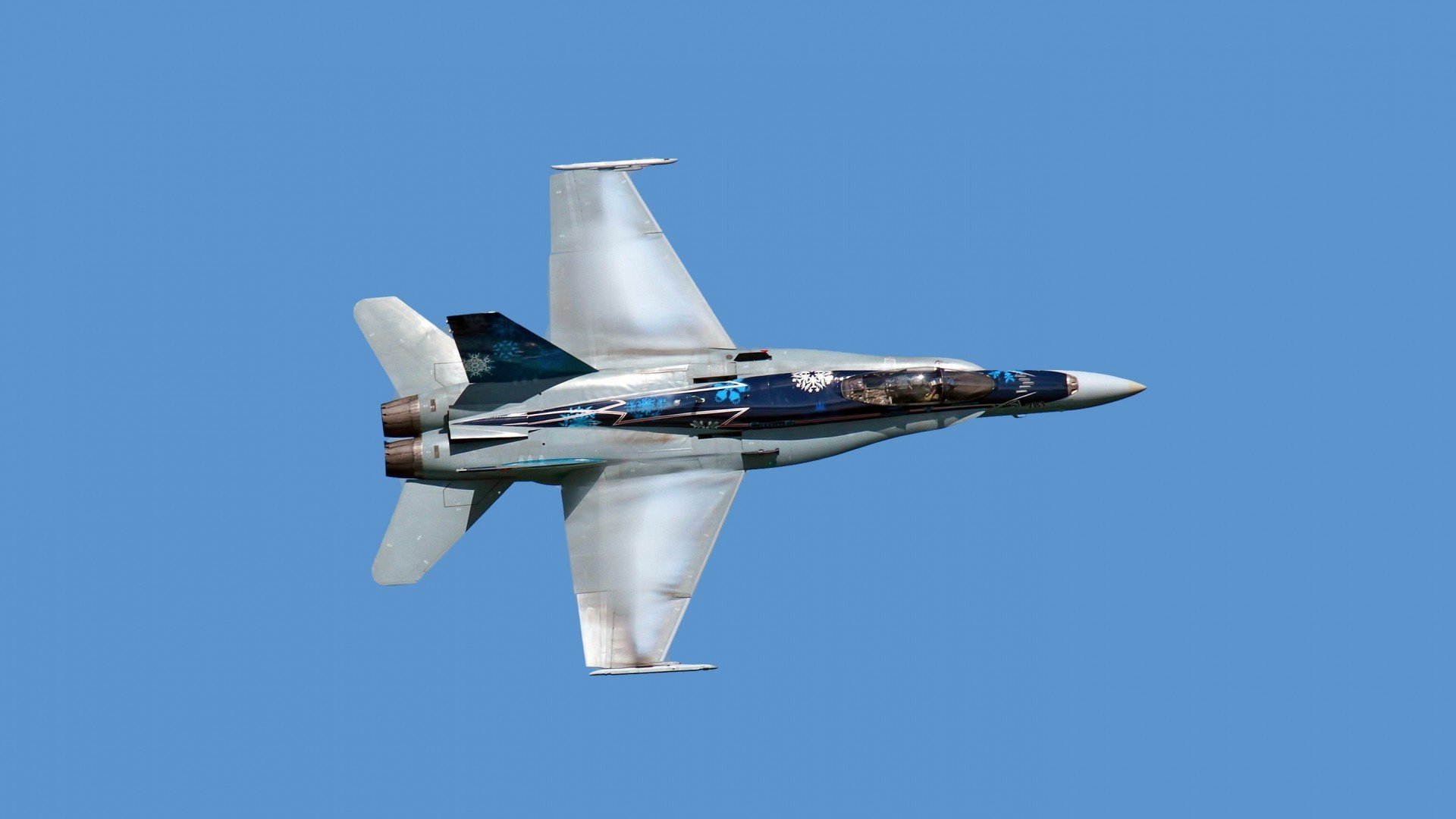 AYX体育-球员卡尔德拉在尤文图斯比赛中表现出色，卡尔德拉诺十佳球