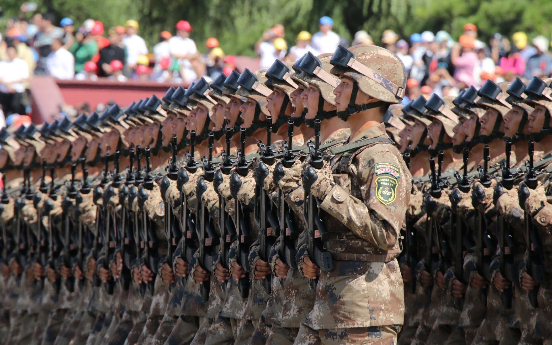 英超是否应加强对裁判误判问题监管，英超裁判年龄限制