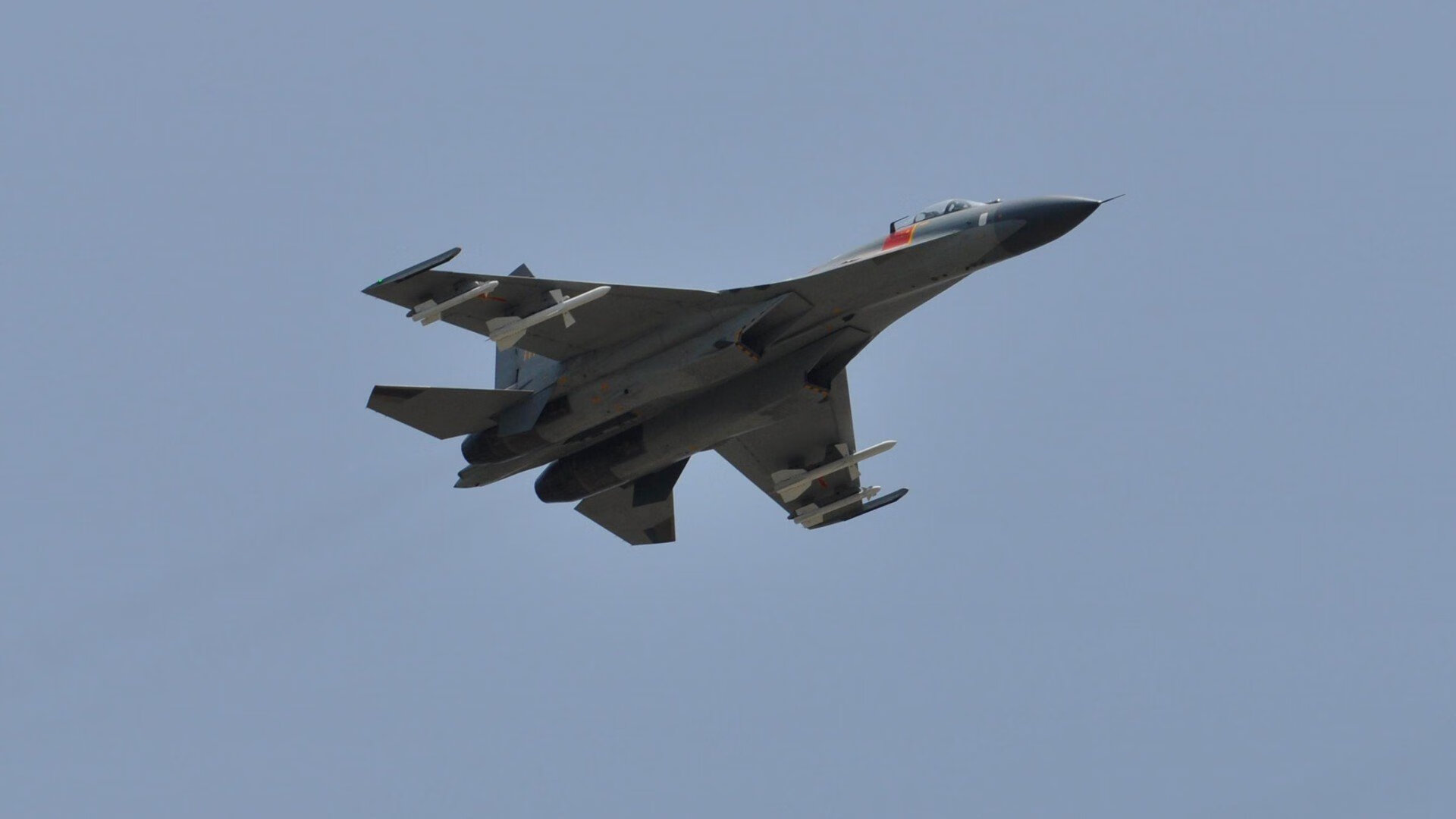 体育竞技场面激烈紧张,观众眼前一亮,竞技体育下一句