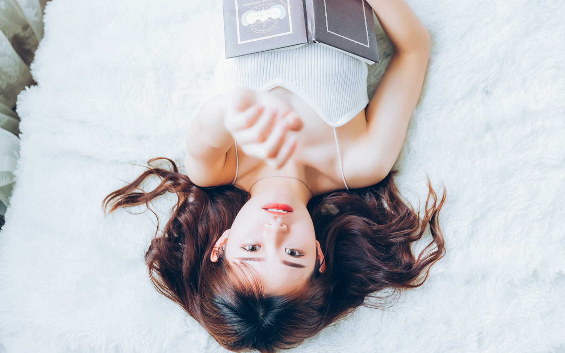 AYX GAME-利物浦逆转胜利，成功晋级欧冠八强，利物浦欧冠冠军之路